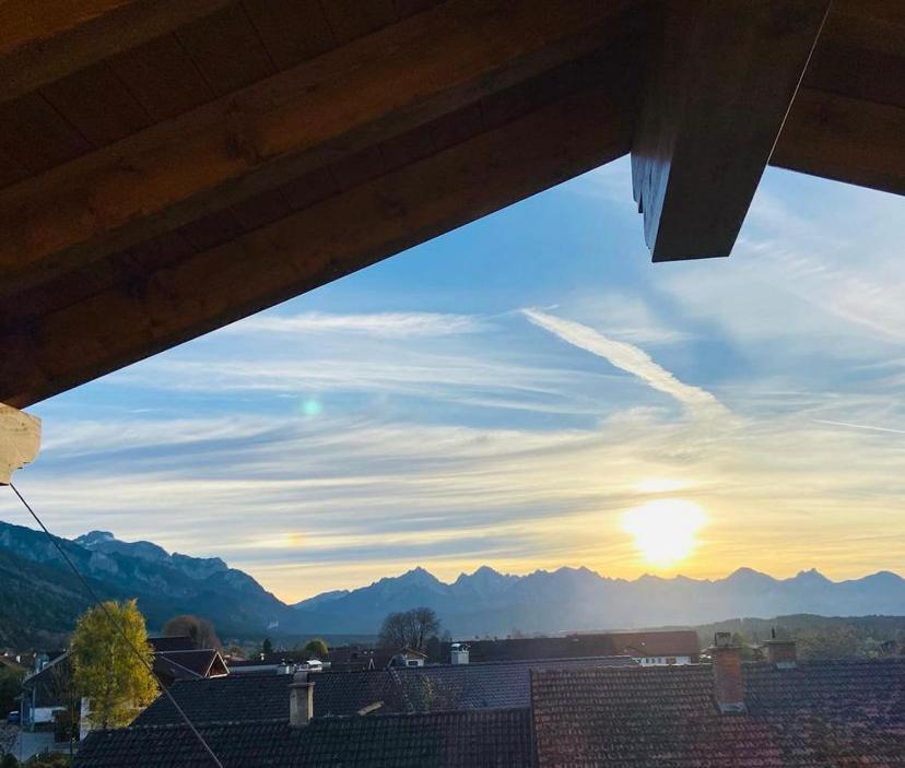23 Neu Erbaute Ferienwohnung Mit Schloss- Und Panoramablick Halblech Buitenkant foto