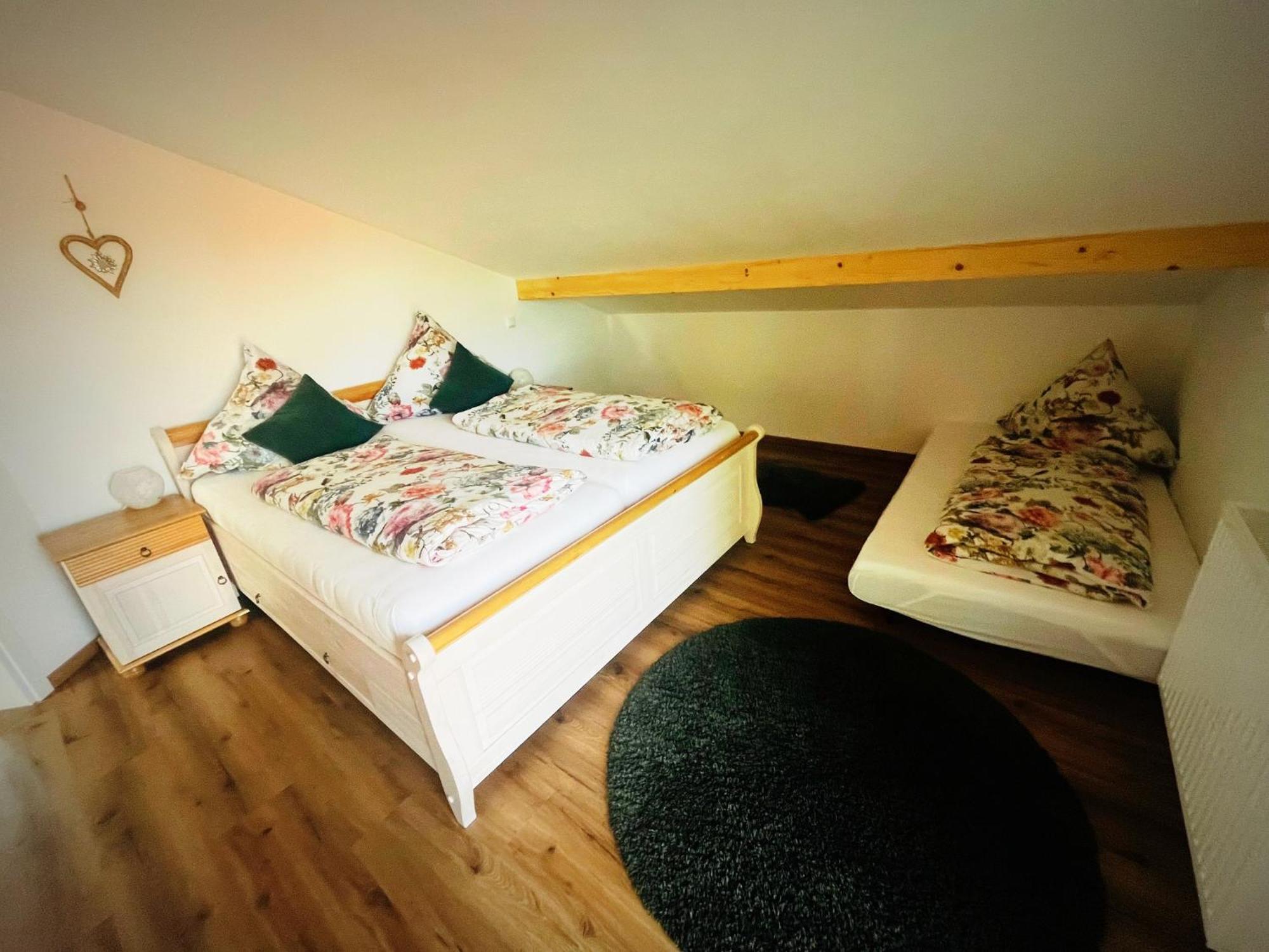 23 Neu Erbaute Ferienwohnung Mit Schloss- Und Panoramablick Halblech Buitenkant foto