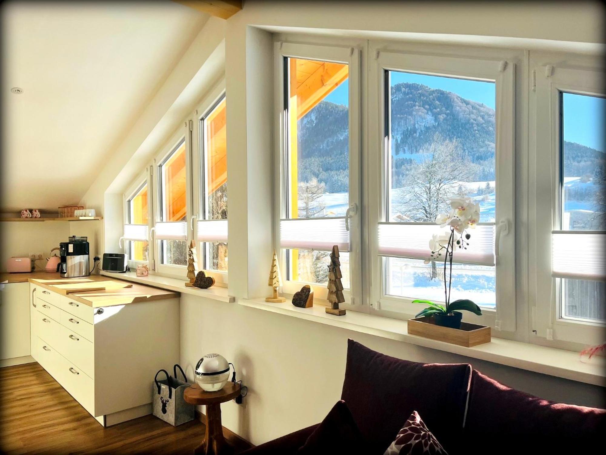 23 Neu Erbaute Ferienwohnung Mit Schloss- Und Panoramablick Halblech Buitenkant foto